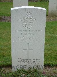 Reichswald Forest War Cemetery - Rooney, Thomas